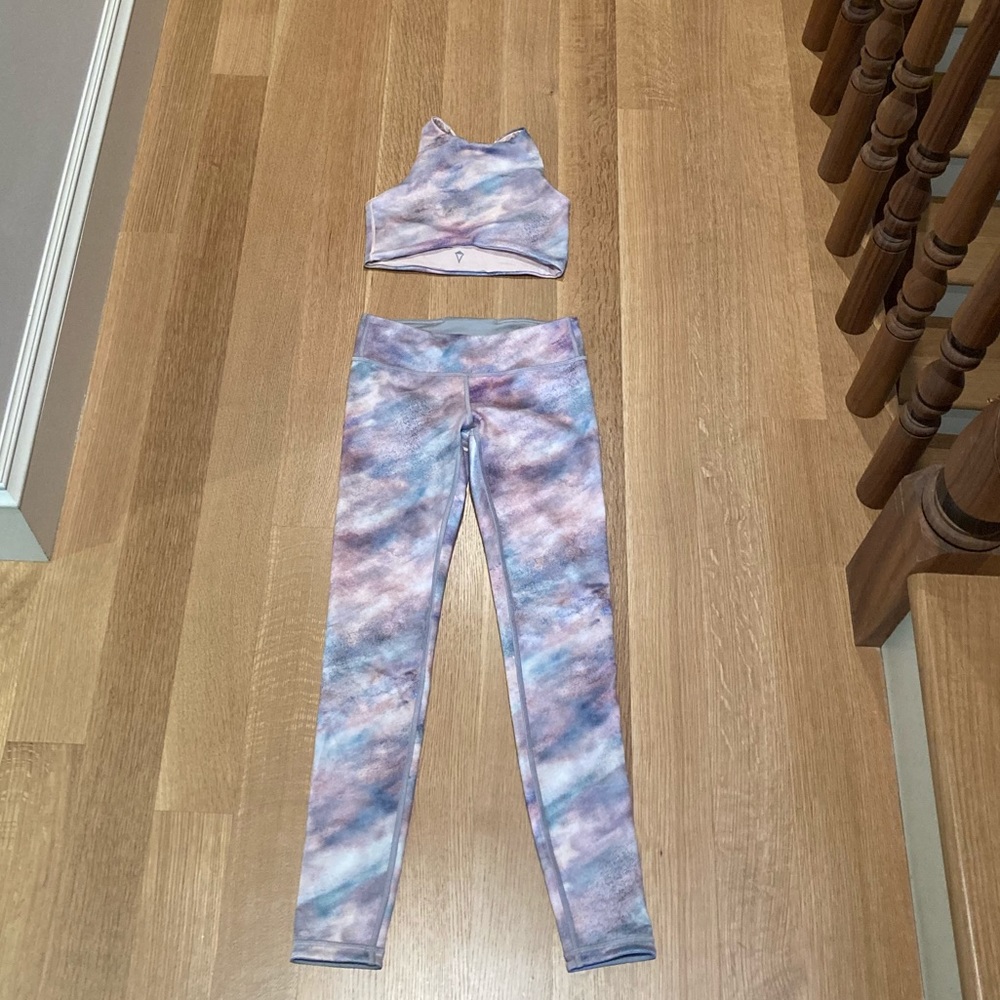 ivivva athletic matching set, very good quality